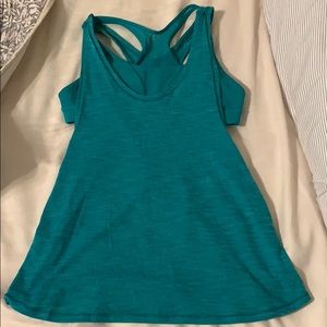 Green Lululemon tank top with built in bra